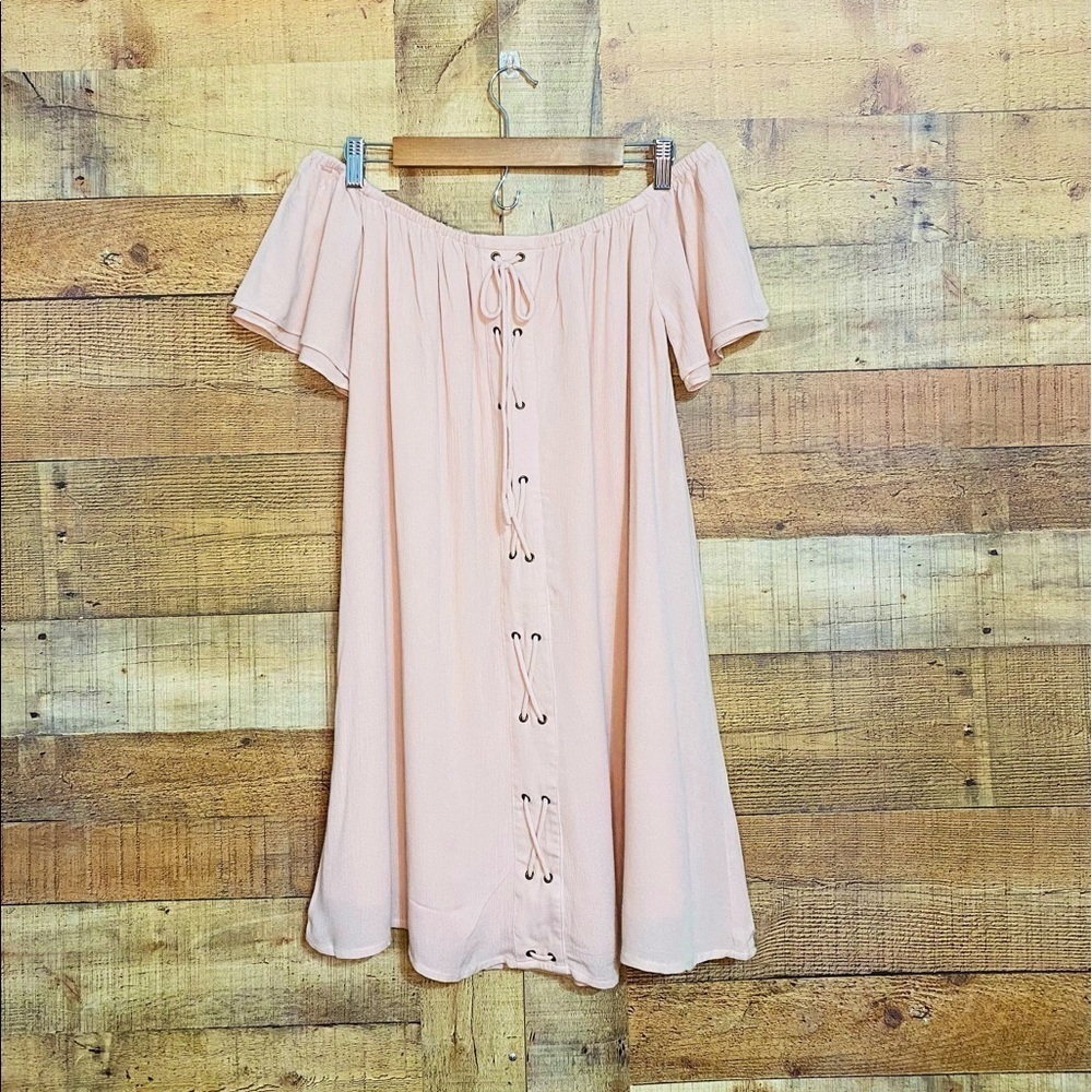 HOMMAGE MEDIUM Blush Pink Off the Shoulder dress. NWOT